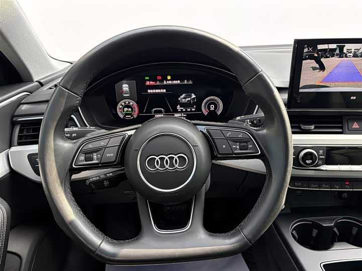 Фото 7 - Audi A4L
