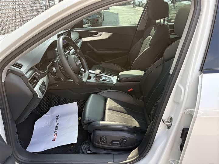 Фото 9 - Audi A4L