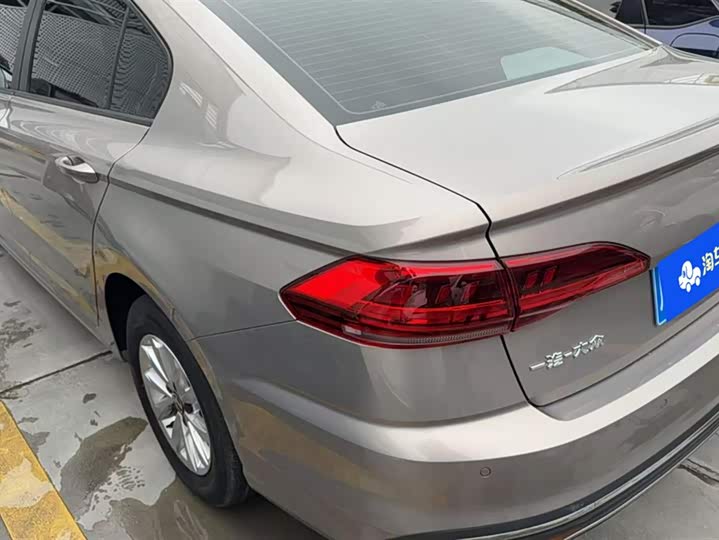 Фото 3 - Volkswagen Bora