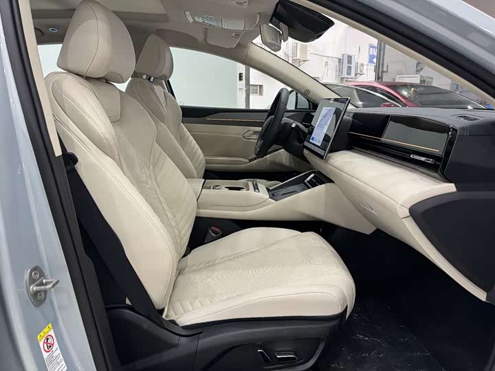 Фото 9 - BYD Qin L