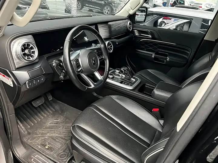 Фото 4 - Tank 300