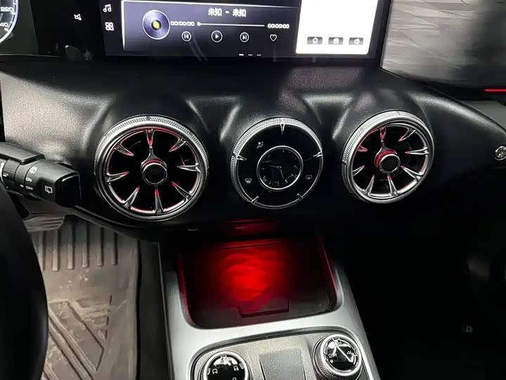 Фото 9 - Tank 300