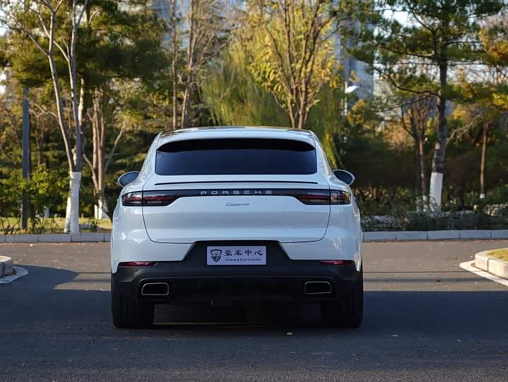 Фото 2 - Porsche Cayenne