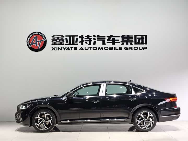 Фото 3 - Volkswagen Passat