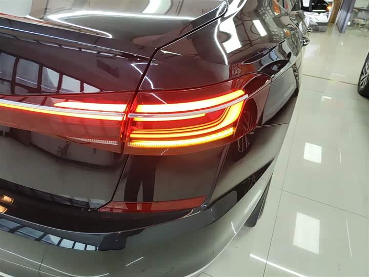 Фото 8 - Volkswagen Passat