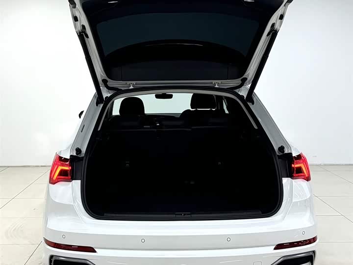 Фото 5 - Audi Q3