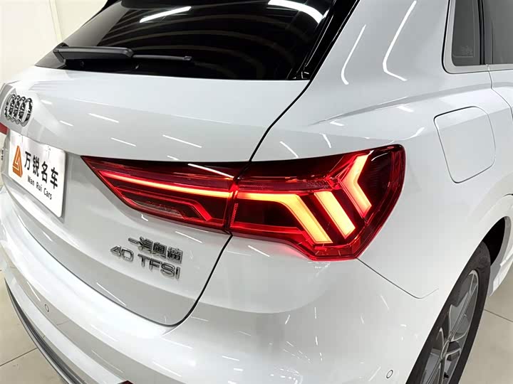 Фото 7 - Audi Q3