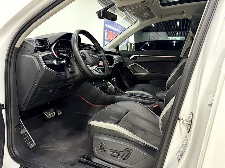 Фото 9 - Audi Q3