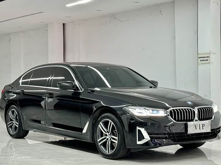 Фото 3 - BMW 5 Series