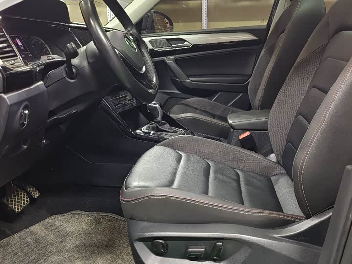 Фото 7 - Volkswagen Tayron