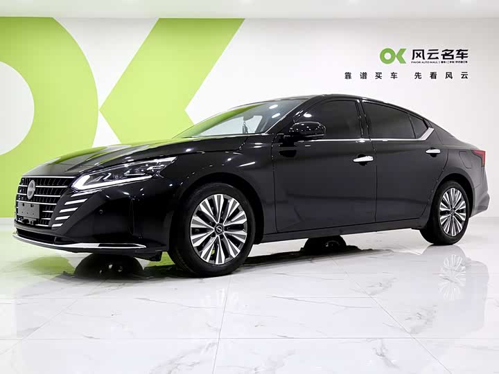 Фото 1 - Nissan Teana