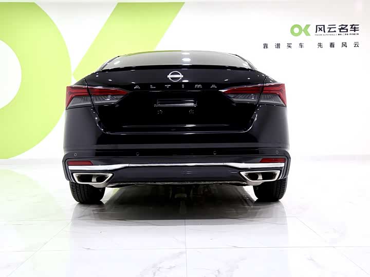 Фото 8 - Nissan Teana