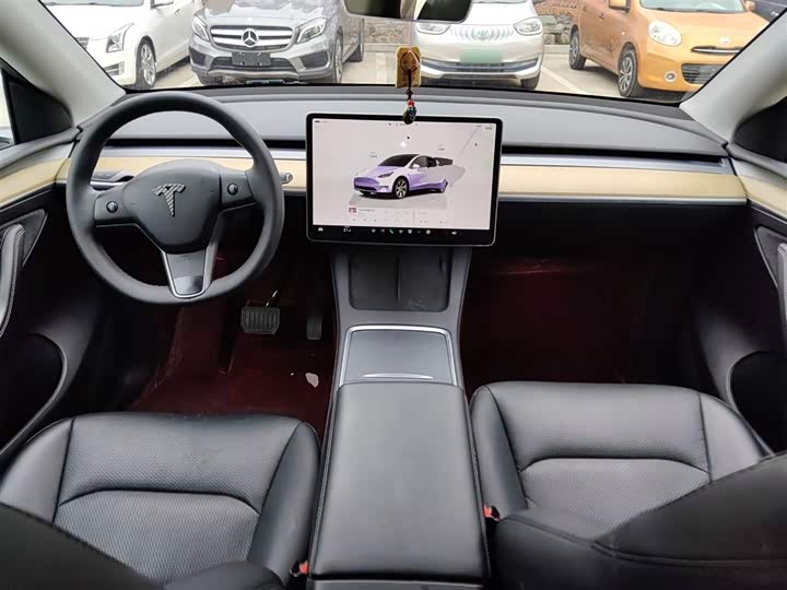 Фото 9 - Tesla Model Y