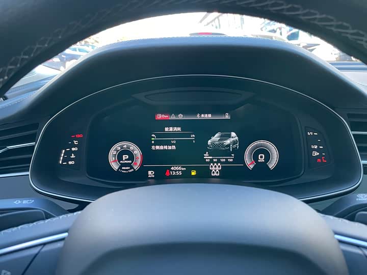 Фото 4 - Audi Q7