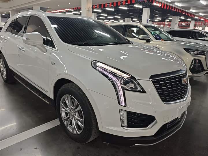Фото 4 - Cadillac XT5