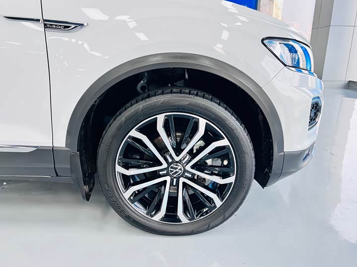 Фото 4 - Volkswagen T-Roc