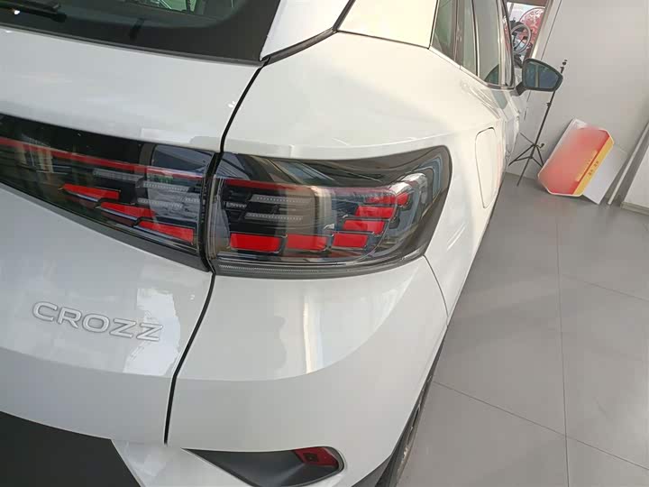 Фото 8 - Volkswagen ID.4 Crozz