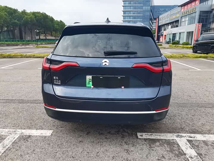 Фото 6 - Nio ES8