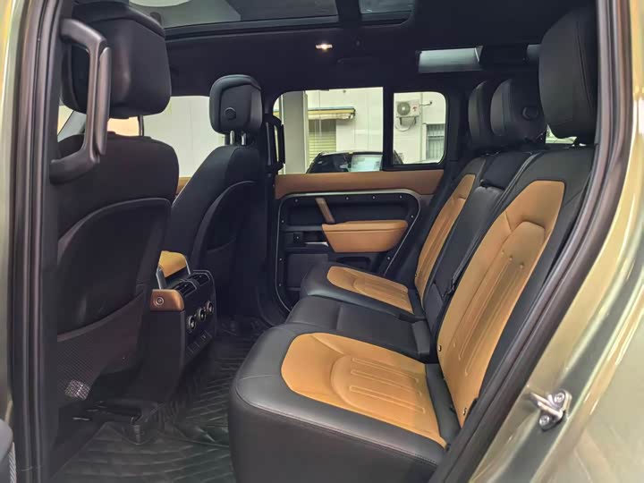 Фото 6 - Land Rover Defender