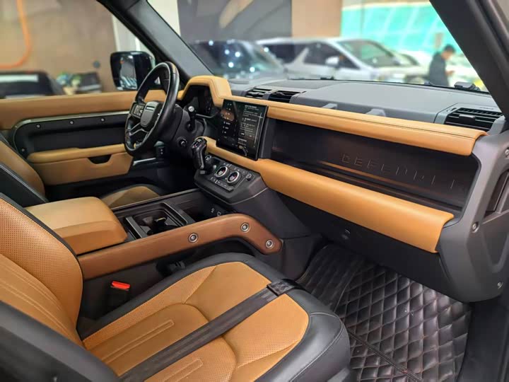 Фото 7 - Land Rover Defender