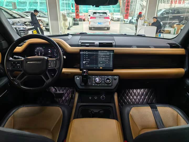 Фото 9 - Land Rover Defender