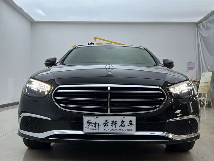 Фото 2 - Mercedes-Benz E-Class