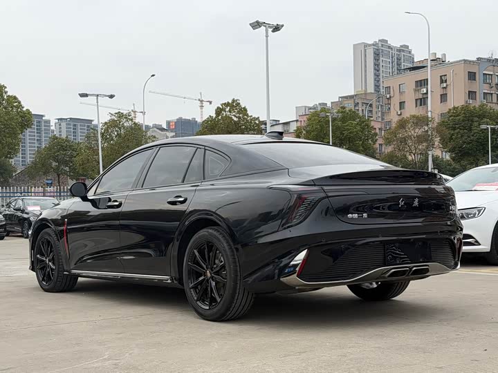 Фото 4 - Hongqi H6