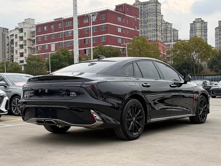 Фото 6 - Hongqi H6