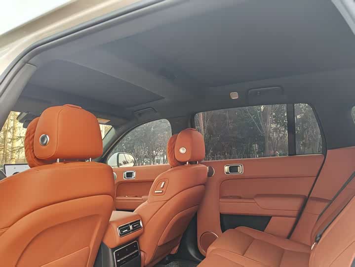 Фото 8 - LiXiang L7