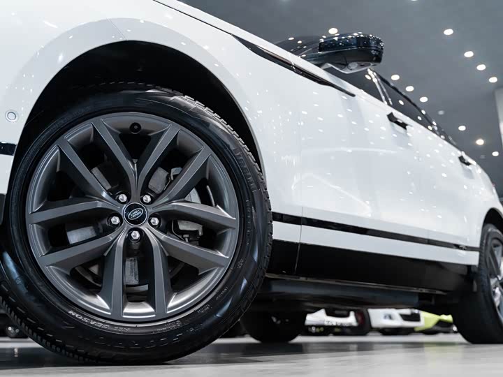 Фото 7 - Land Rover Range Rover Velar