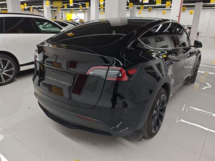 Фото 7 - Tesla Model Y