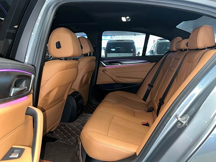 Фото 7 - BMW 5 Series