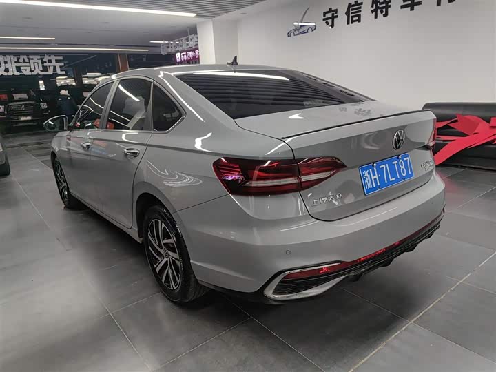 Фото 5 - Volkswagen Lavida