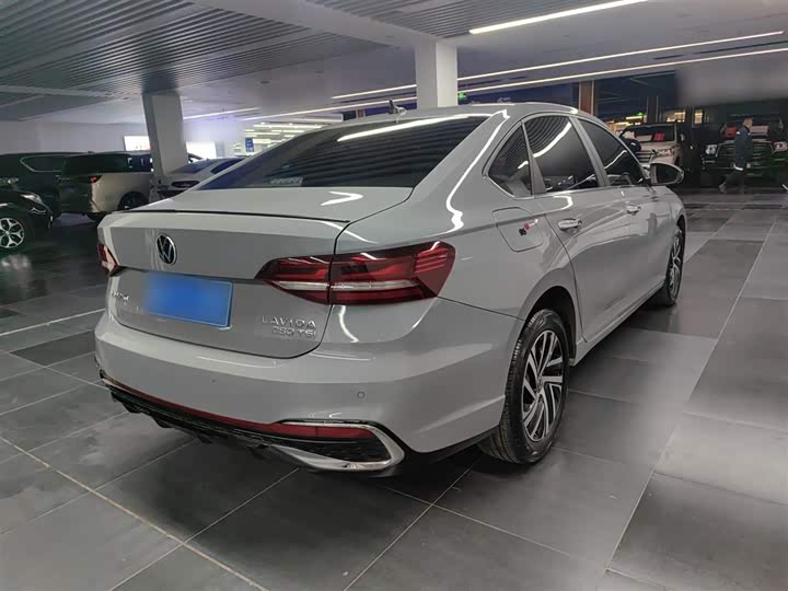 Фото 7 - Volkswagen Lavida