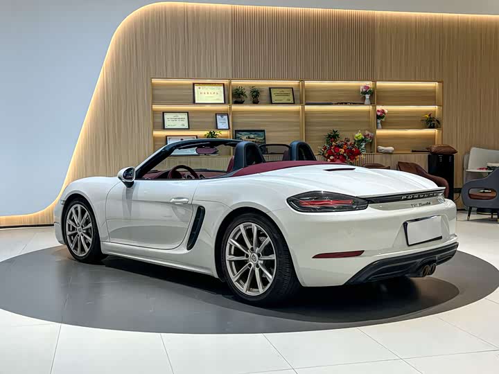 Фото 3 - Porsche 718