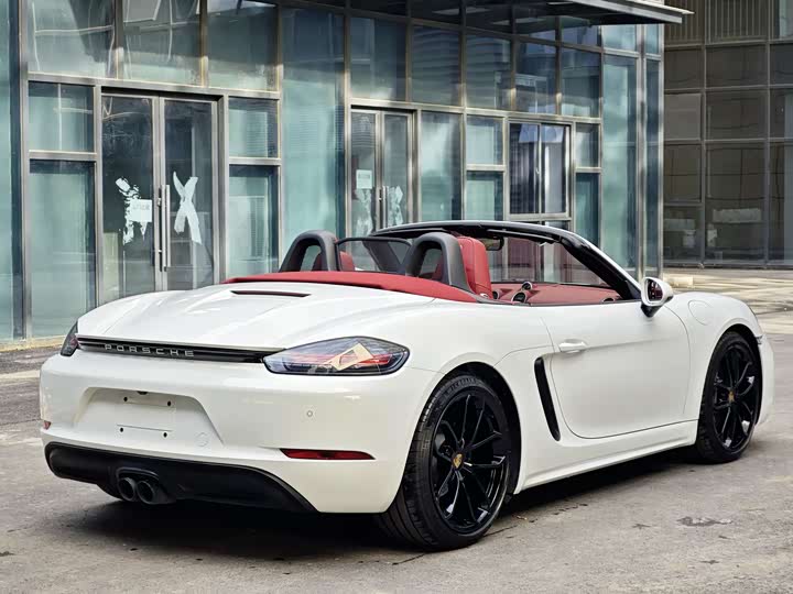 Фото 4 - Porsche 718