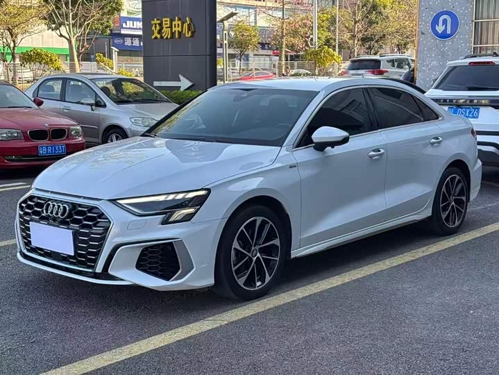 Фото 1 - Audi A3