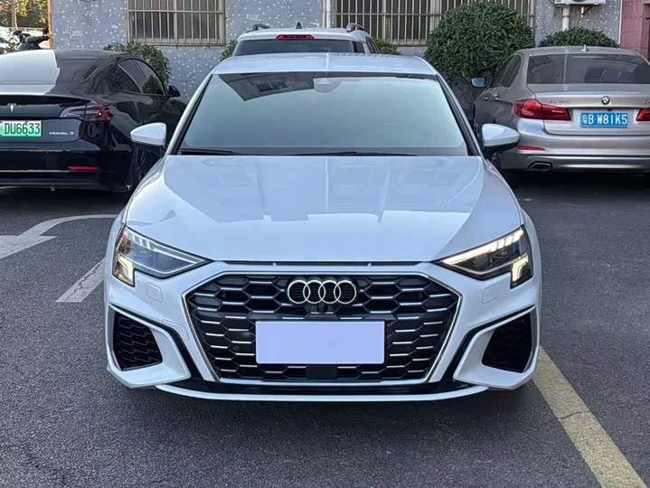 Фото 2 - Audi A3