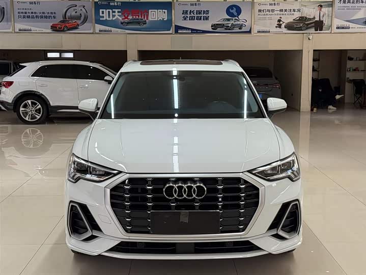 Фото 2 - Audi Q3