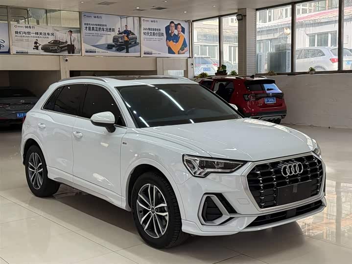 Фото 3 - Audi Q3