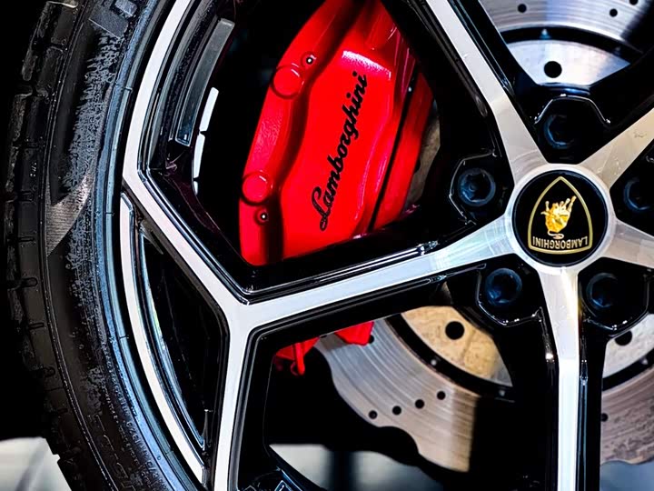 Фото 7 - Lamborghini Huracán