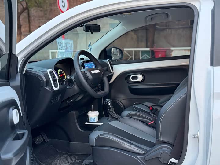 Фото 4 - Roewe Clever