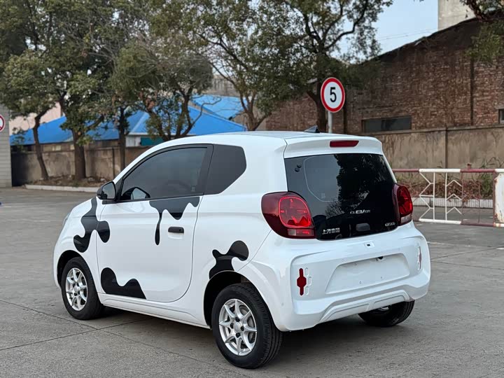 Фото 8 - Roewe Clever