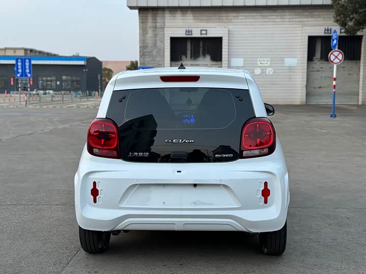 Фото 9 - Roewe Clever