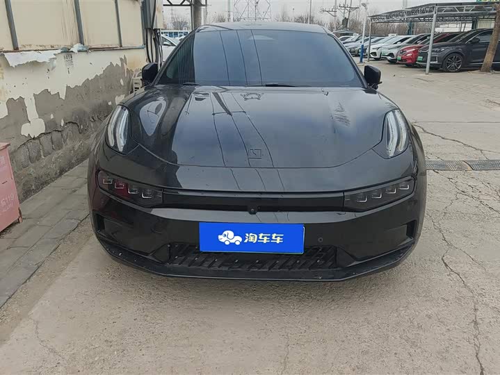 Фото 2 - Zeekr 001