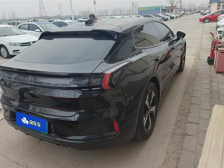 Фото 3 - Zeekr 001