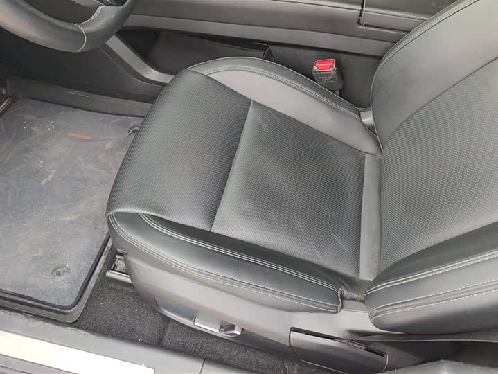 Фото 9 - Zeekr 001