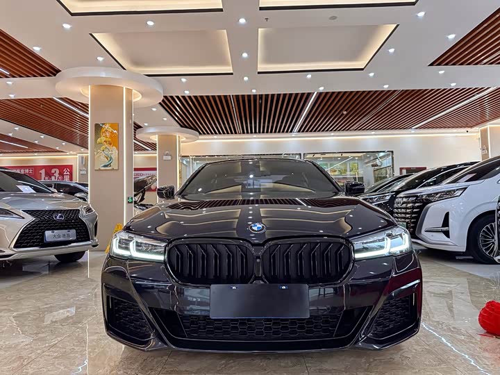 Фото 2 - BMW 5 Series