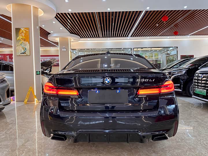 Фото 5 - BMW 5 Series