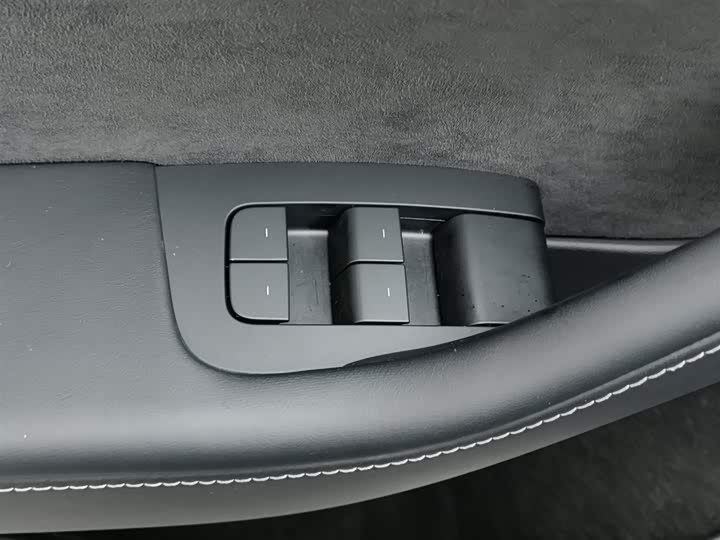 Фото 9 - Tesla Model Y